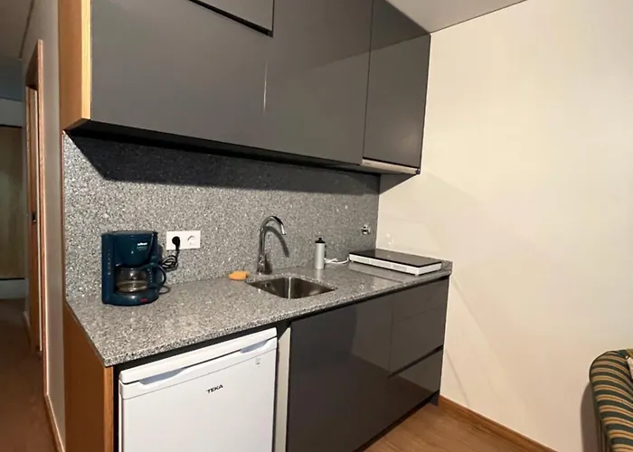 Stayfleeting 0 * Porto